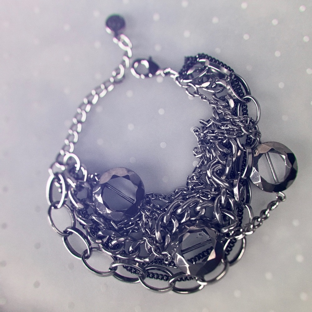 ⭐️3/$15 SIMPLY VERA WANG | Seven layer chain bracelet